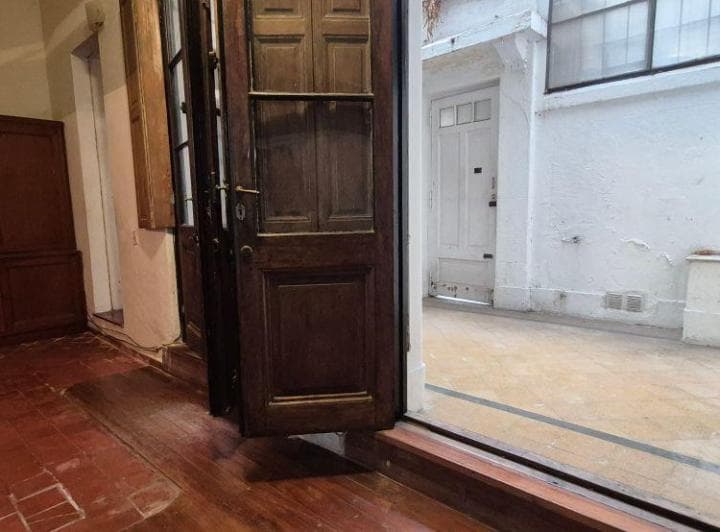Oportunidad en San Telmo * Lindo PH 3 Ambientes en Venta con Patio Para Reciclar - 2