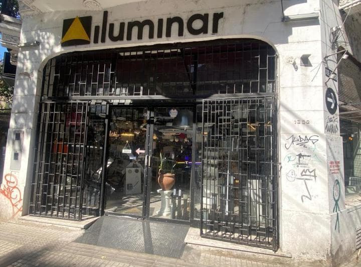 Venta Local y Planta Alta Esquina Microcentro - 4