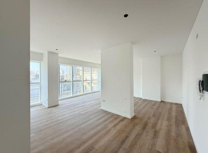 Un Concepto Novedoso en Barrio Sur – Semipiso Adaptable en Torre Capital - 3