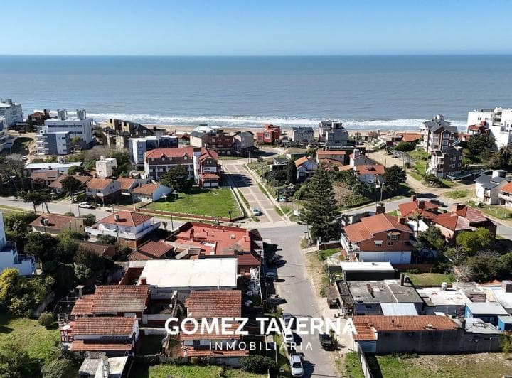 Lote Multifamiliar Mar de Ostende, a Una Cuadra del Mar. - 3