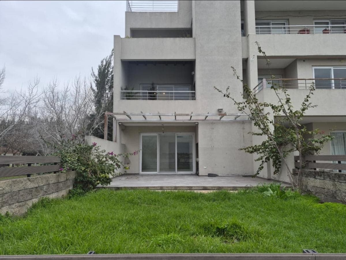 Alquiler 3 Ambientes en Planta Baja con Jardín en Vila Vela