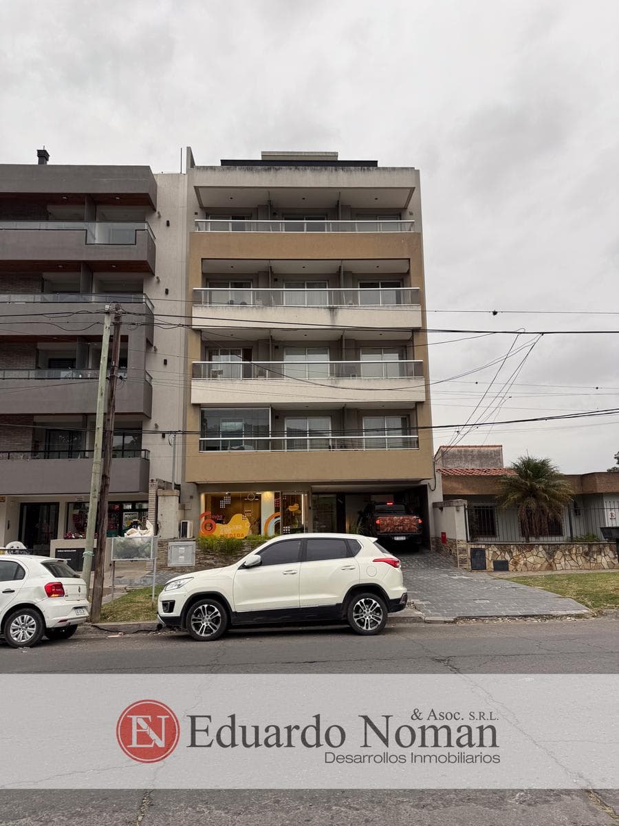 Departamento Monoambiente con cochera en Tres Cerritos
