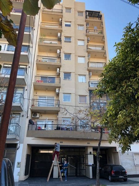 Departamento semipiso de 3 ambientes en Liniers - Muy luminoso