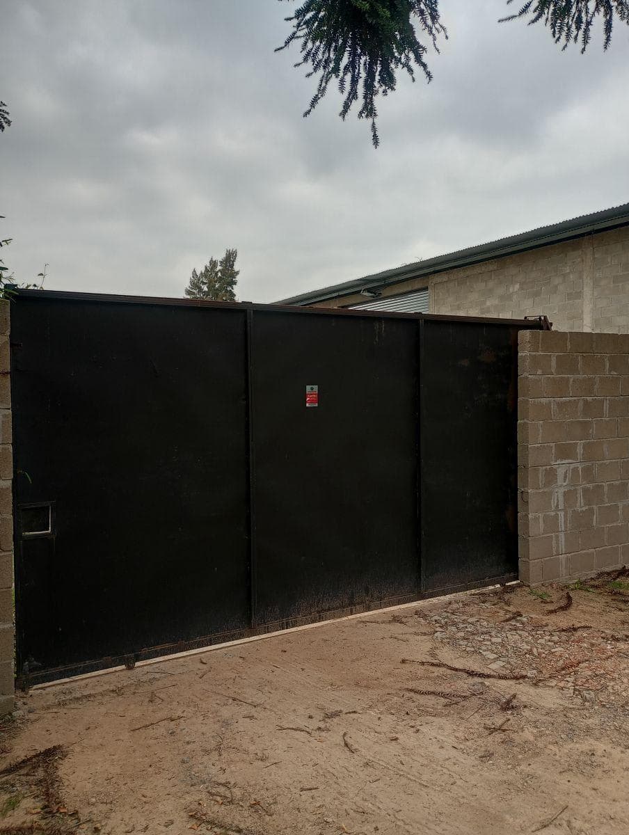 Amplio warehouse en venta