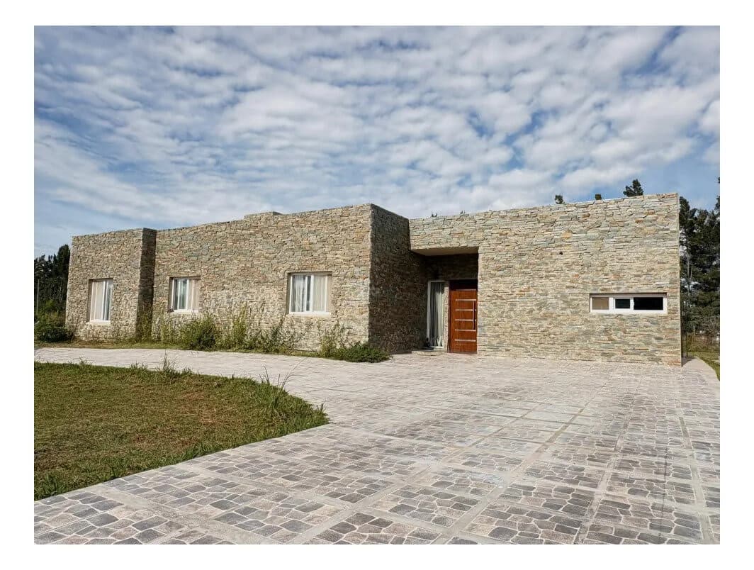 Casa 5 ambientes en Matisse, Campana